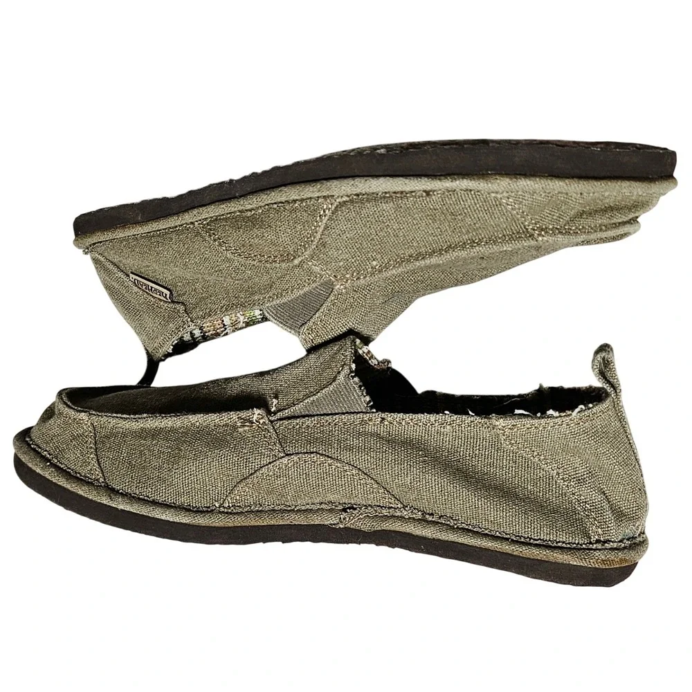 Red Head Tan Canvas Slip On Loafers 9M Casual Outdoor Shoes Gorpcore Lightweight
